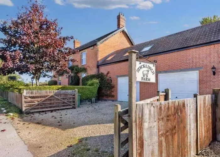 Sticklinch Farm Cottage Near Glastonbury Town & Walking Distance For Festival 4 Beds Sleeps 5