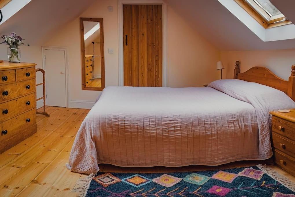 Apartment Sticklinch Farm Near Town & Walking Distance For Festival 4 Beds Sleeps 5 Glastonbury