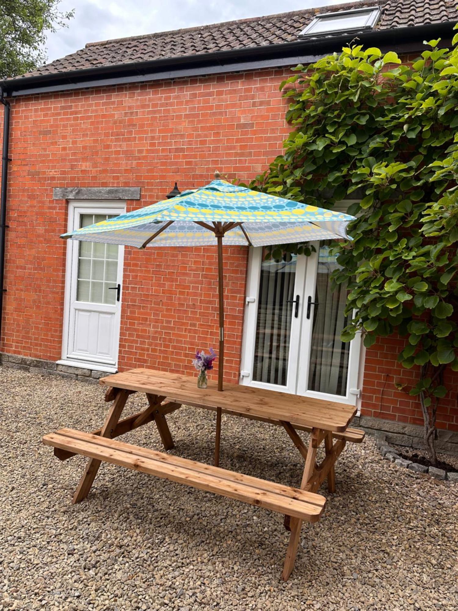 Sticklinch Farm Near Town & Walking Distance For Festival 4 Beds Sleeps 5